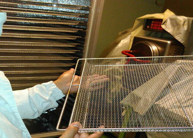 中国 野菜脱水10-15mmの穴のサイズのためのステンレス鋼の網の皿を焼く食糧 サプライヤー